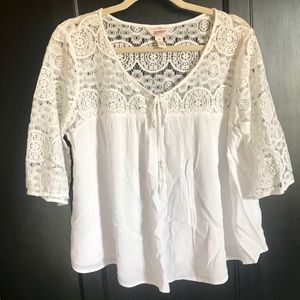 Arizona white Top. Size XXL.
